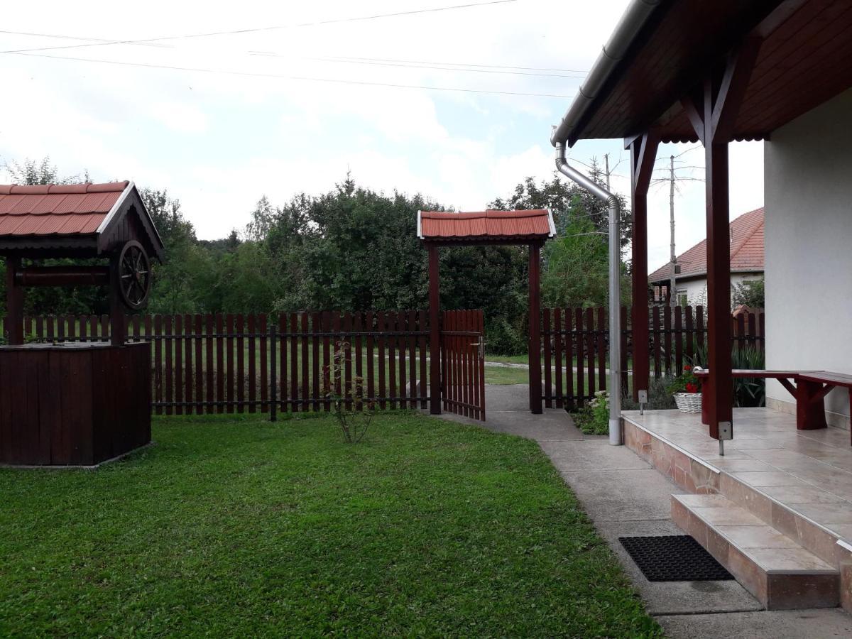 Matyasmadar Vendeghaz Hotel Tard Exterior photo
